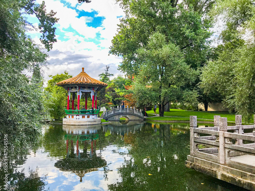 Canvas Print Temple of china garden with lake in zurich