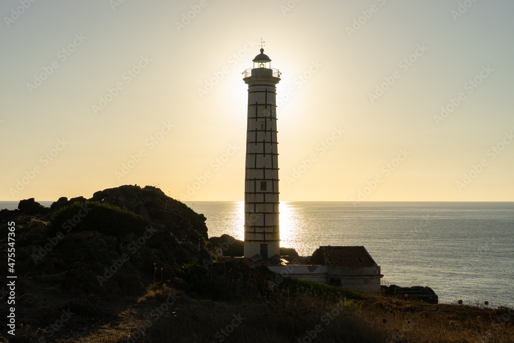 faro di Ustica in Sicilia al tramonto