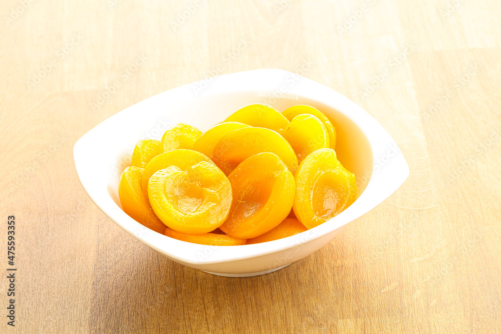 Canned apricot – sweet light dessert Canned apricot – sweet light dessert
