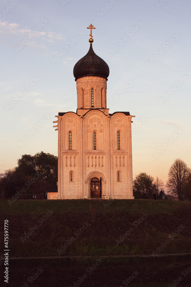 Church of the Intercession on the Nerl at sunset, building facade, general plan Church of the Intercession on the Nerl at sunset, building facade, general plan