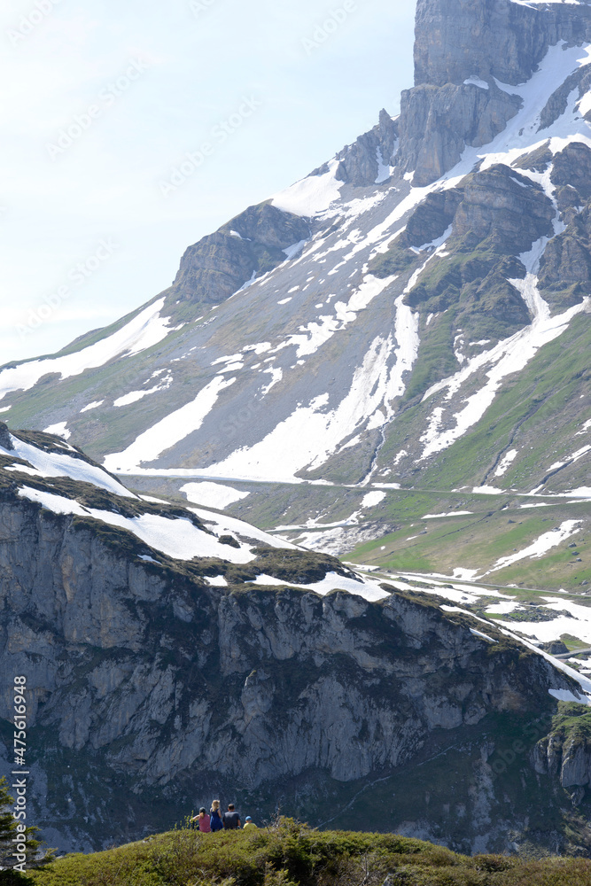 paysage et famille après une randonnée - Alpes Suisse