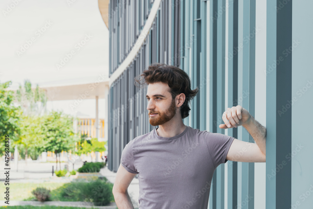 Man with long hair and flat beard