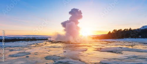 Canvas Print Famous Geysir in Iceland in beautiful sunset light