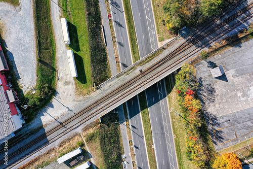 Canvas Print Top view of a railroad bridge over the roadway