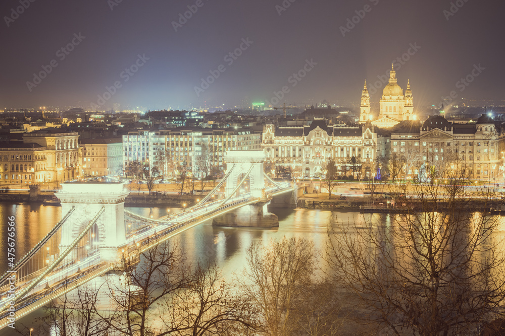 BUDAPEST, HUNGARY - DECEMBER 18, 2017: The Szechenyi Chain Bridge is a suspension bridge that spans the River Danube between Buda and Pest.