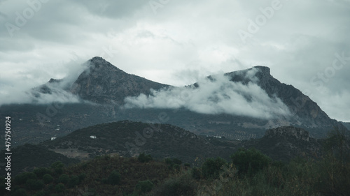 Mountains with fog on a rainy day © Juan Martínez 