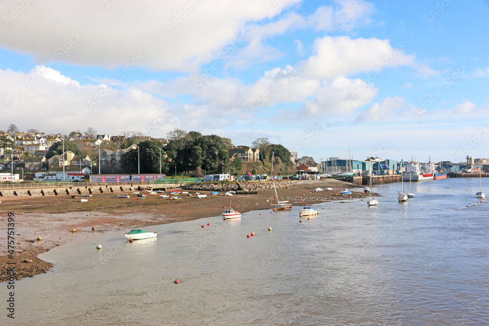 	
River Teign at low tide	