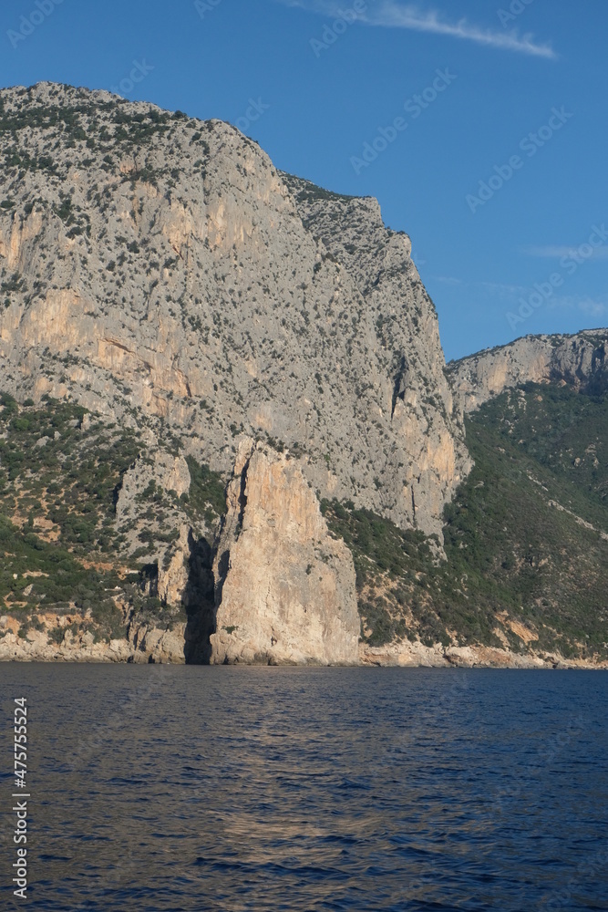 Küste Klippen Baunei Sardinien Bootsfahrt Boot 
