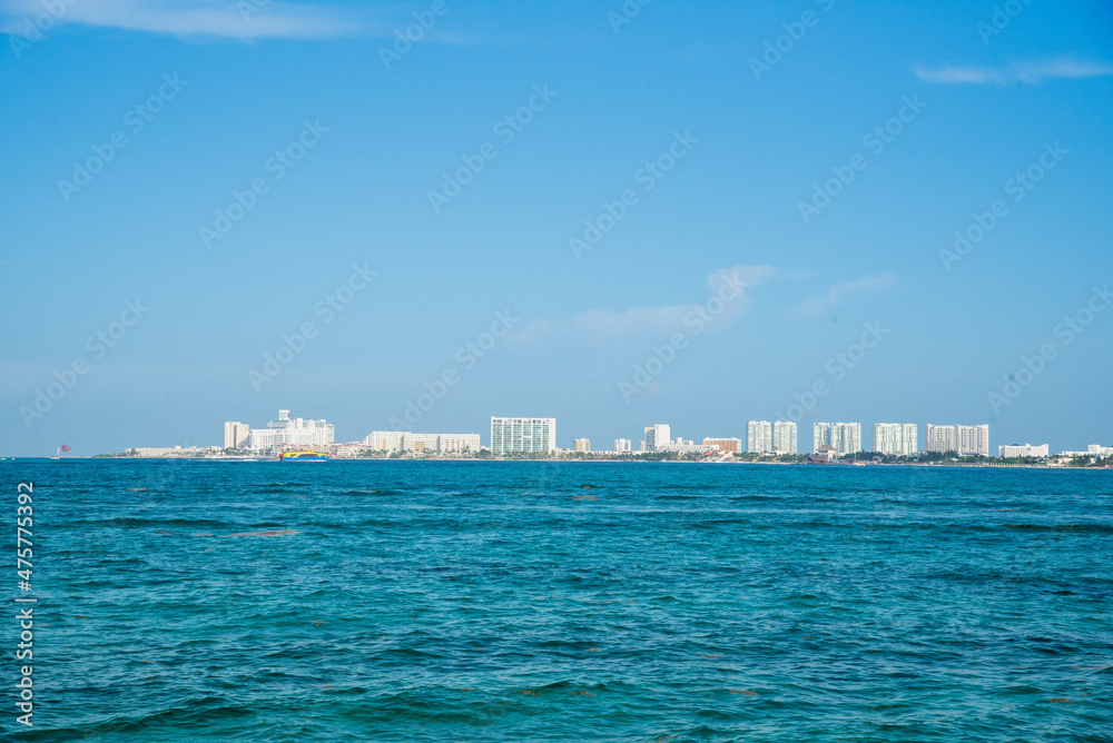 Cancún zona hotelera desde el mar