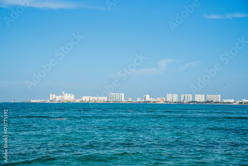 Cancún zona hotelera desde el mar