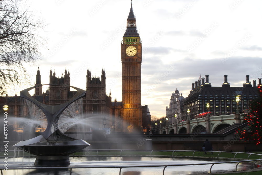 Fototapeta premium Big Ben and Westminster Bridge by night, London, UK