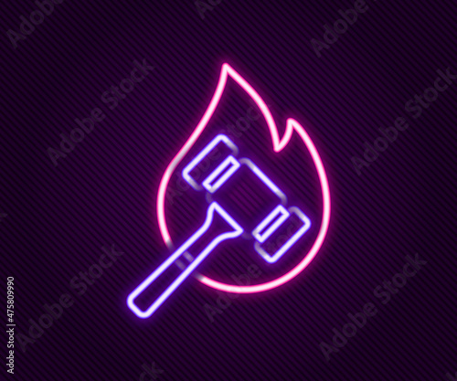 Glowing neon line Auction hammer icon isolated on black background. Gavel - hammer of judge or auctioneer. Bidding process, deal done. Auction bidding. Colorful outline concept. Vector