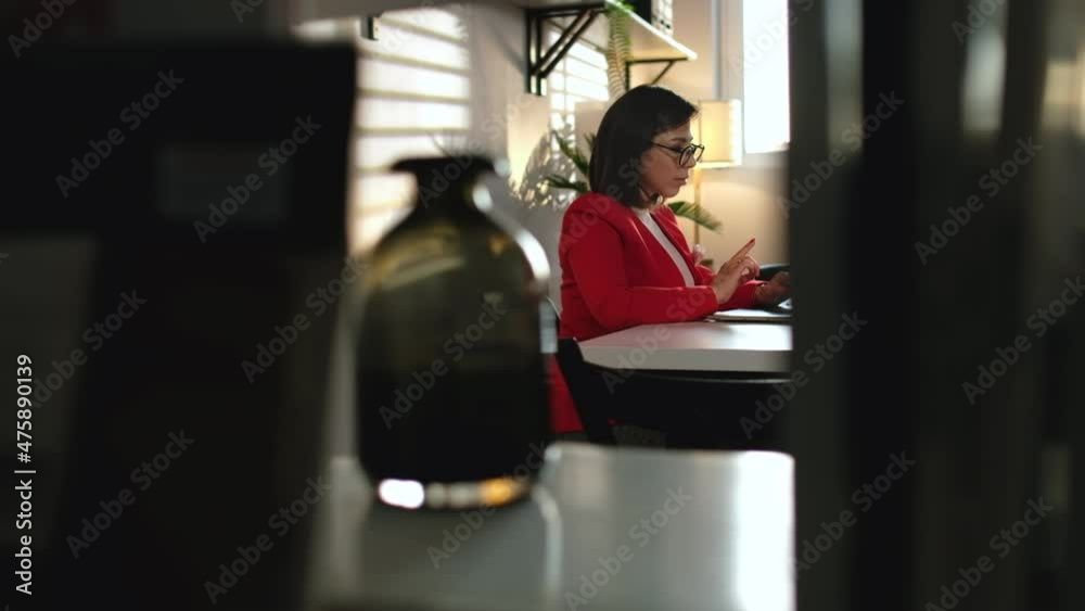 Young Business Woman Professional Entrepreneur Using Laptop Computer Notebook At Workplace Typing Email Making Notes Sitting At Desk Working Doing Online Job In Modern Corporate Office Young Business Woman Professional Entrepreneur Using Laptop Computer Notebook At Workplace Typing Email Making Notes Sitting At Desk Working Doing Online Job In Modern Corporate Office