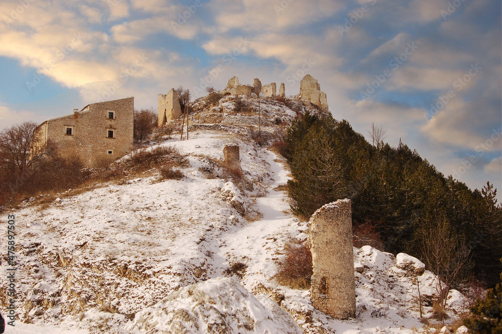 The path toward Rocca Calascio ruined castle