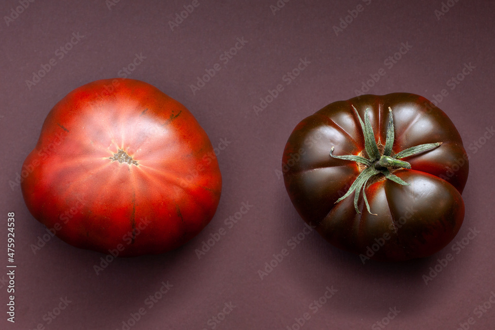 dark tomato on brown top and bottom dark tomato on brown top and bottom