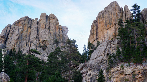 Profile of Mount Rushmore from the road, Black Hills, South Dakota © TYouth