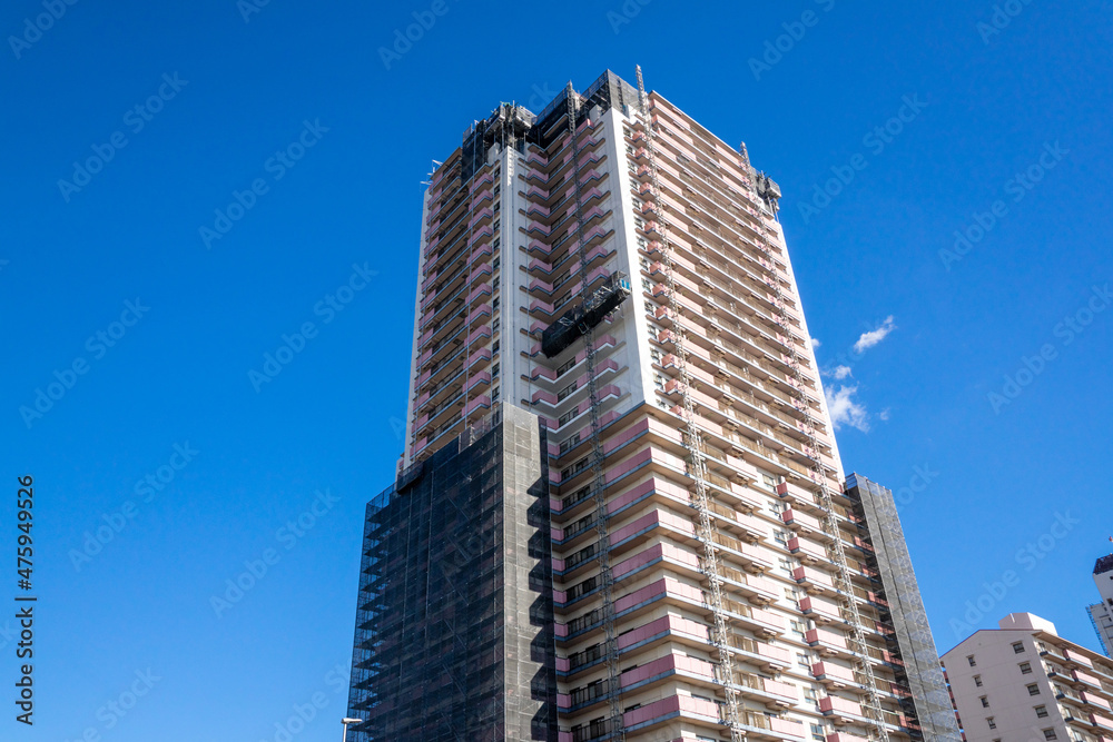 高層マンションの大規模修繕外壁養生 高層マンションの大規模修繕外壁養生