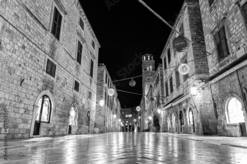 Black and white photo of street in Dubrovnik, Croatia