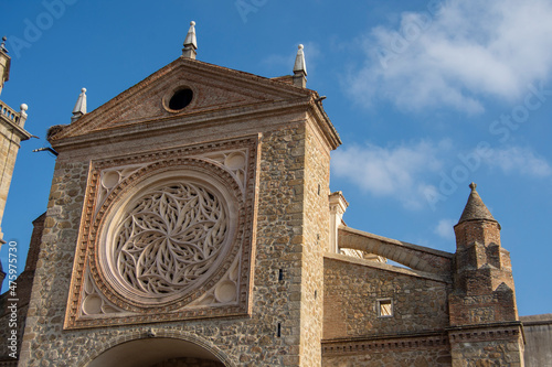 Rosetón de la iglesia Santa María la Mayor en Talavera de la Reina, Toledo photo