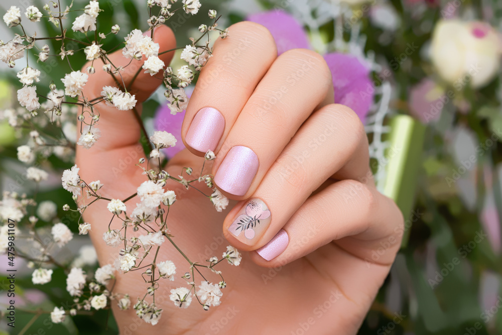 Divana Nails & Spa - Flowers here, flowers there, flowers everywhere!🤩🌸🌸  Poly gel set, short-mid length, almond shape, gel polish topical, hand  painted nail art Call us at (330) 998 6300 to