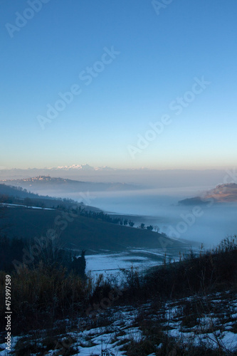 monferrato con nebbia