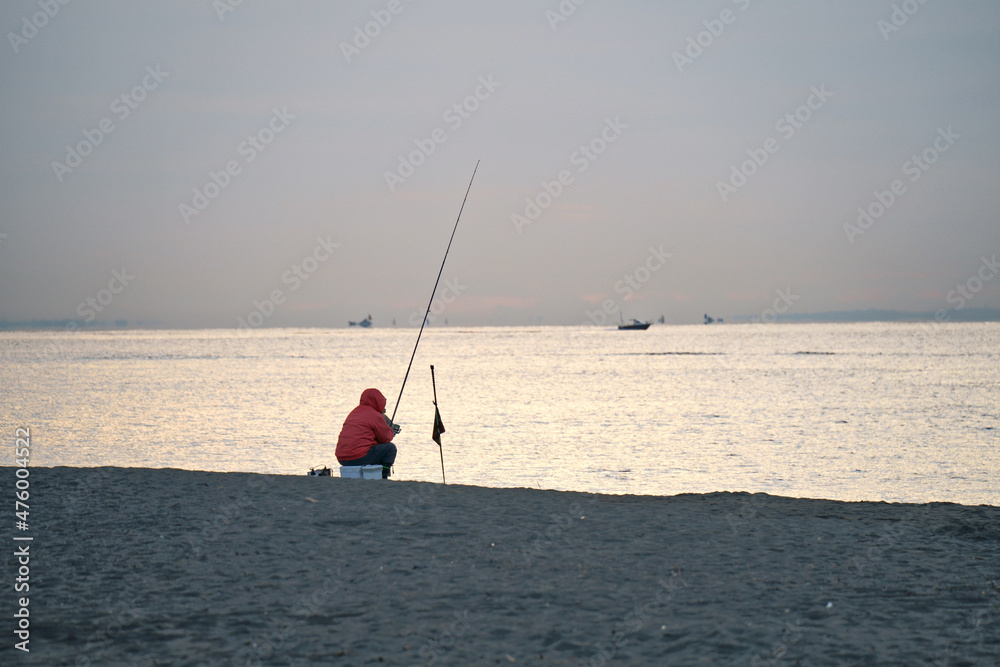 早朝の魚釣り