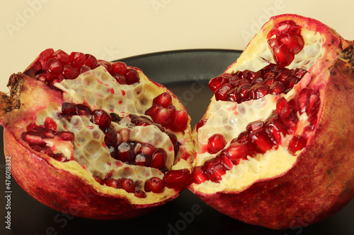  pomegranate and seeds close up