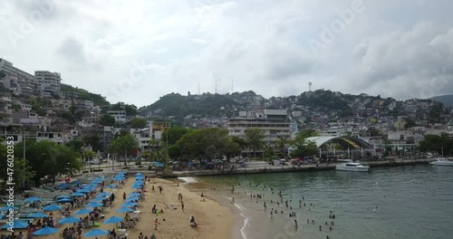 Traveling along the Tlacopanocha beach and the Acapulco pier photo