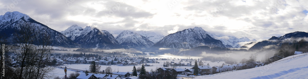 Oberstdorf mit seinem Bergpanorama