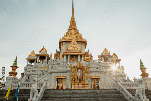 Wat Traimit is the home to a 5.5 tonnes of pure gold Buddha sculpture. Bangkok, Thailand photo