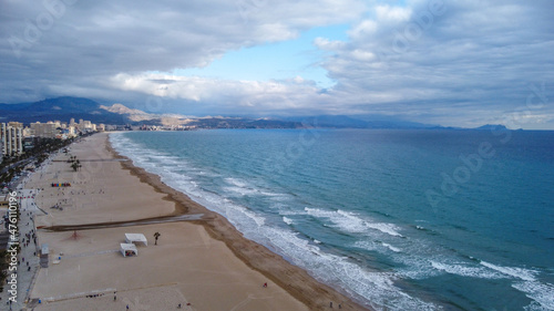 Vistas aéreas de la Playa de San Juan en Alicante