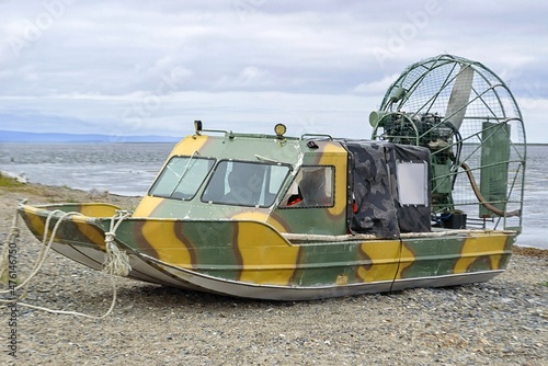 Airboat. Flat-bottomed watercraft propelled by an aircraft-type propeller. Hybrid of a motorboat and a snowmobile. It is usually used for fishing,  hunting, ecotourism and emergency situations.