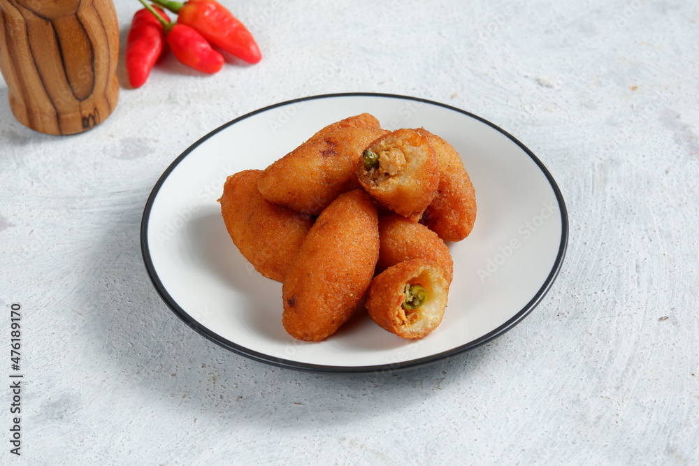 Foto de combro, a typical food of West Java, made from oncom and ...
