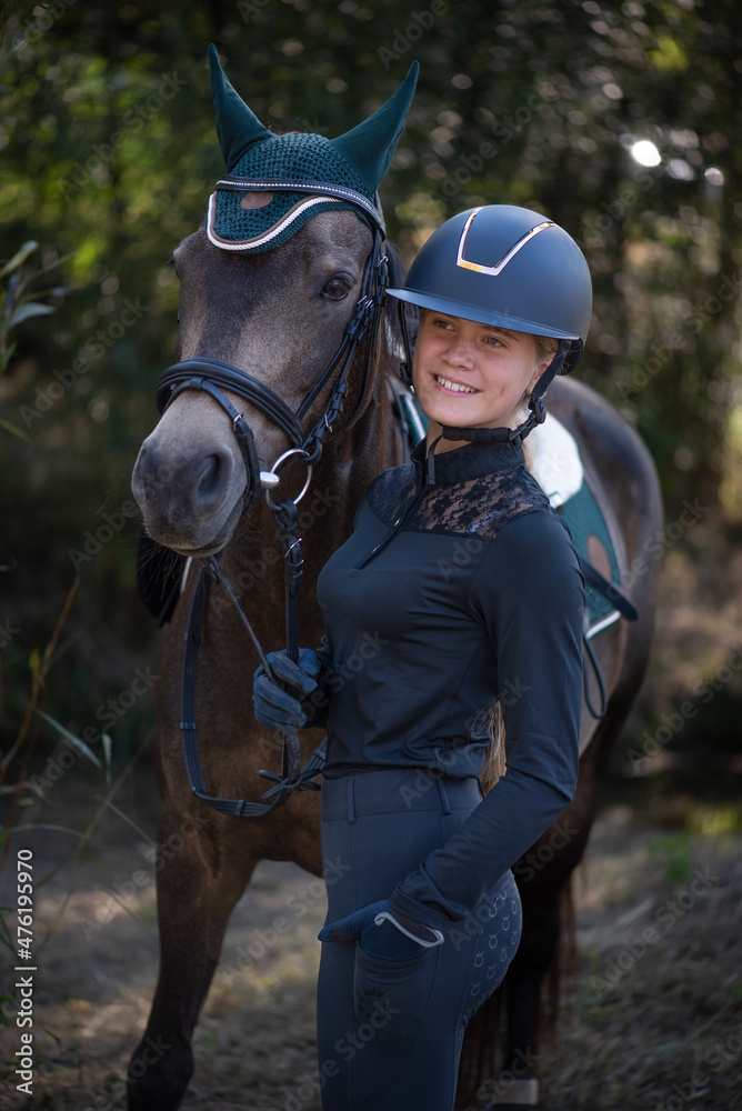 Obraz premium Reiterin mit Pony