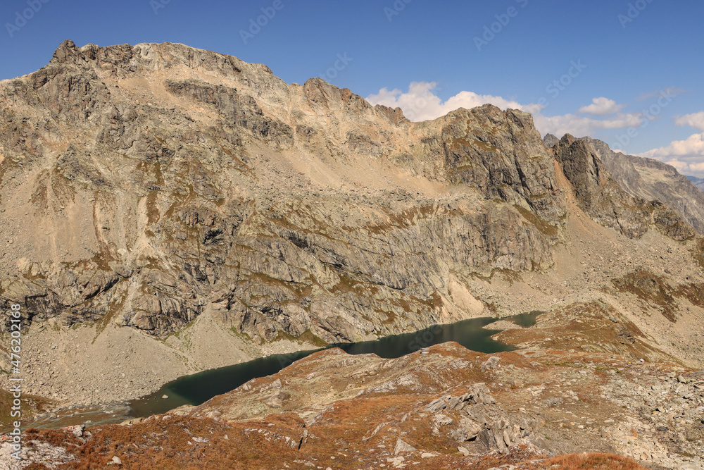 Majestätische Alpenlandschaft; Piz Grevasalvas und Lunghinsee (Albula-Alpen)
