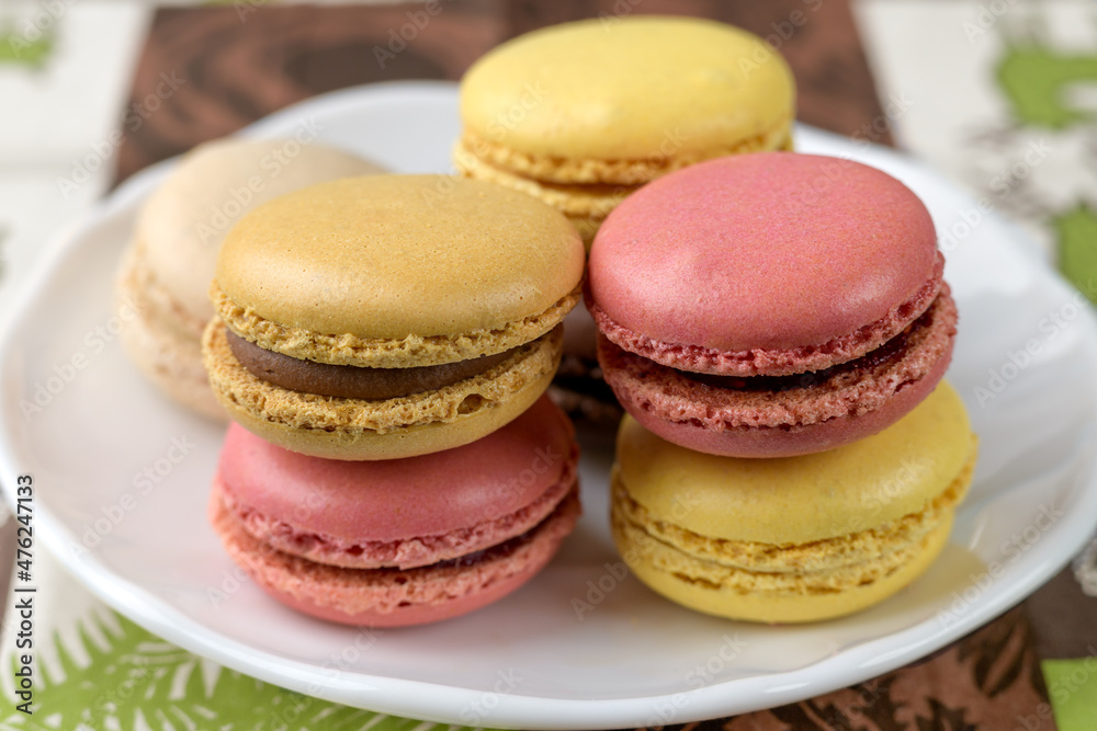 Fototapeta premium macarons multicolors en gros plan