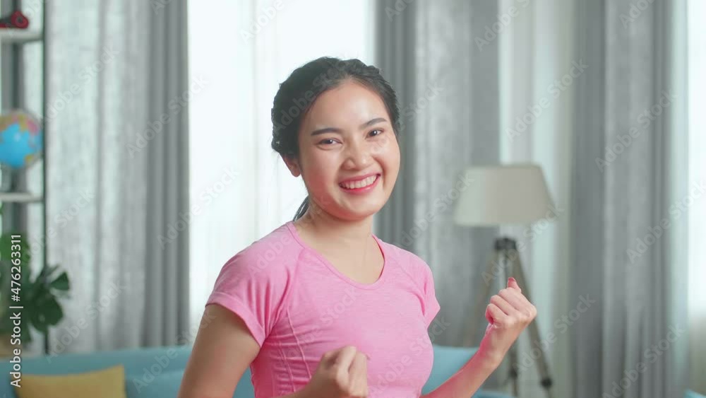 Asian Fit Beautiful Girl In Sportswear Is Posing After A Workout At Home In Her Living Room
Asian Fit Beautiful Girl In Sportswear Is Posing After A Workout At Home In Her Living Room