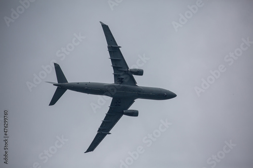 фотографія ZZ337 Royal Air Force Airbus KC2 Voyager in flight