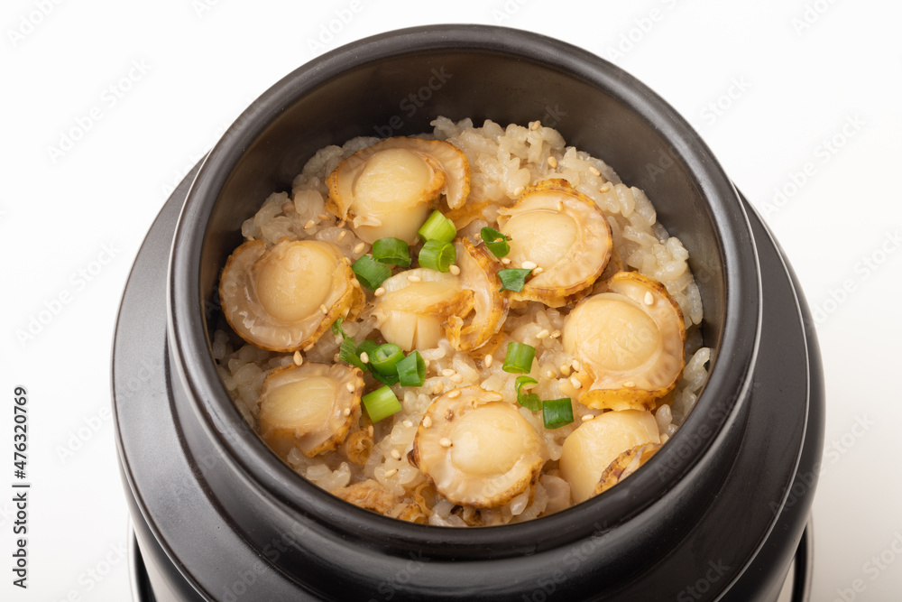 ホタテの釜飯 (ホタテの炊き込みご飯) ホタテの釜飯 (ホタテの炊き込みご飯)