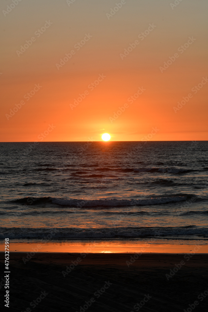 Mazatlán en los atardeceres de México en el océano pacífico