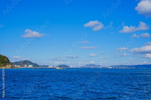 岡崎海岸から望む大鳴門橋(徳島県鳴門市)