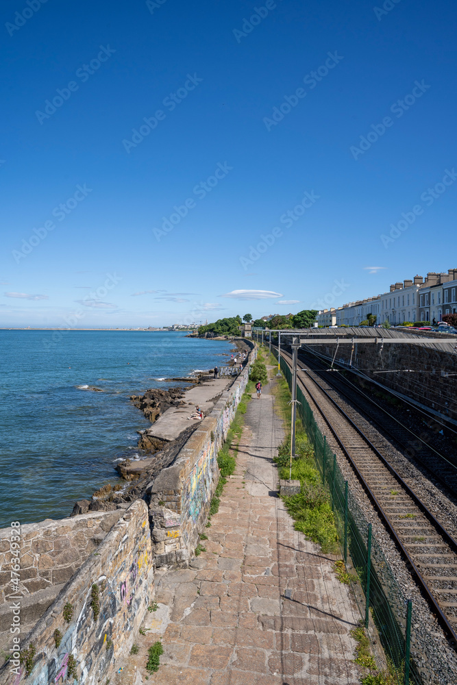 Fototapeta premium pier on the coast