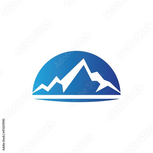 Mountain icon Logo Template Vector illustration design