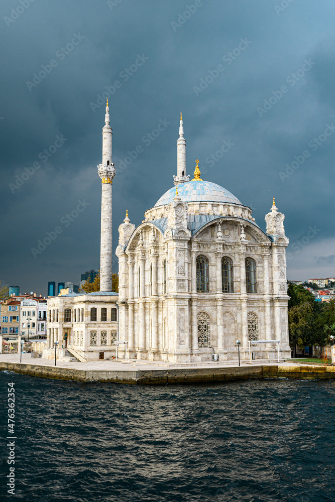 Obraz premium Ortaköy Mosque