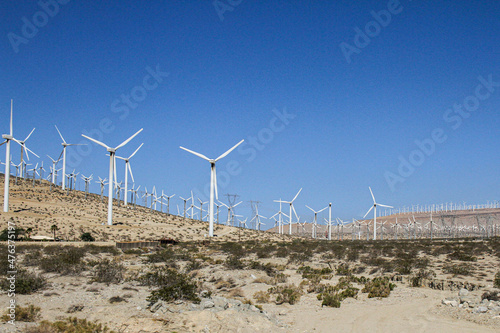 Windenergieanlagen in der Wüste photo