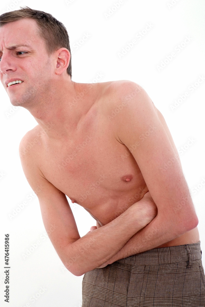Mann mit Magenkräpmfen