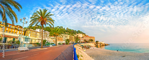Obraz na płótnie Promenade des Anglais in Nice at sunset. Cote d'Azur, French riviera, France w salonie