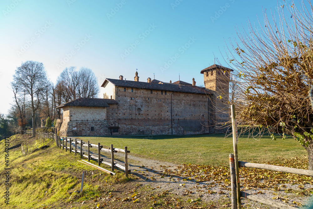 CUNEO, ITALIA, 7 DECEMBER 2021: View at the Visconteo Castle in the streets of Cherasco in Italy