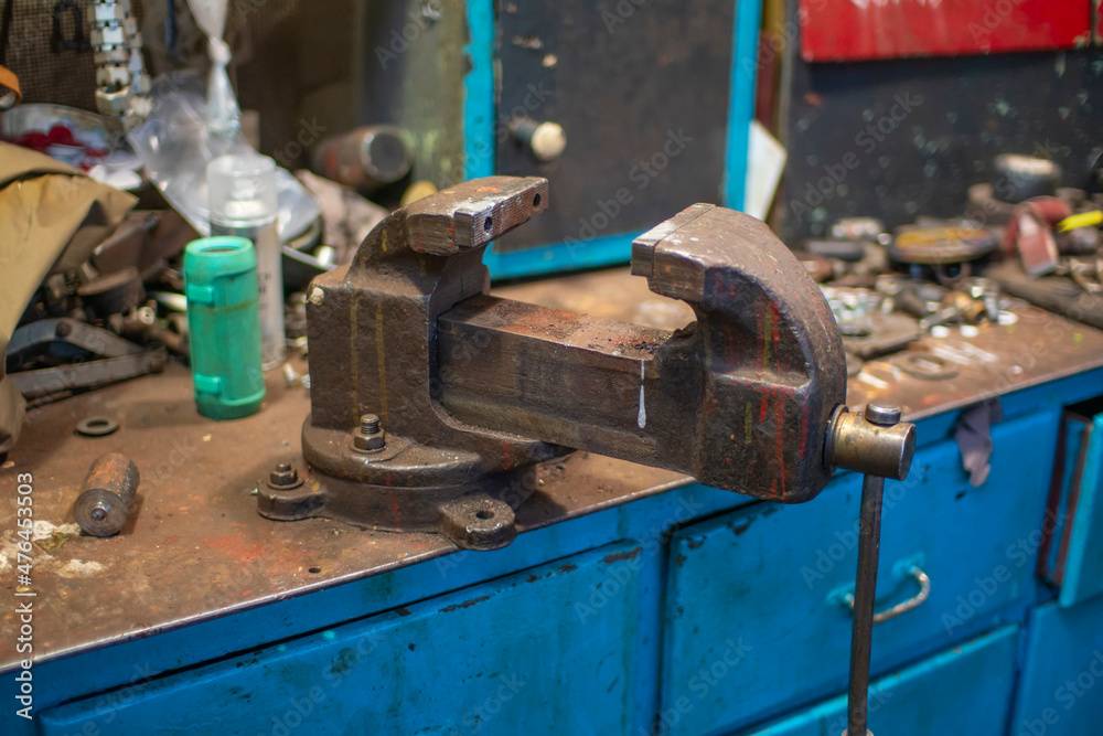 Old rusty vise in the garage. Old rusty vise in the garage.