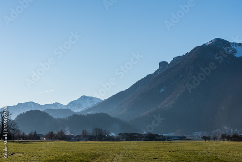 Bergsilhouette am Abend  von Grassau aus  nach Süden gesehen. photo